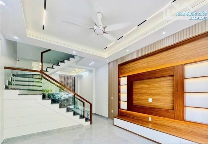 Bán nhà Đông Hải 2, P.Đông Hải, Hải An, 4 tầng 51m2, giá chỉ 4,98 tỷ