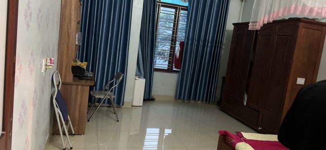Bán nhà 3 tầng làn 2 Lý Quốc Sư . dt 81m . mt 4.5m . hướng ĐN . giá 12 tỷ 5