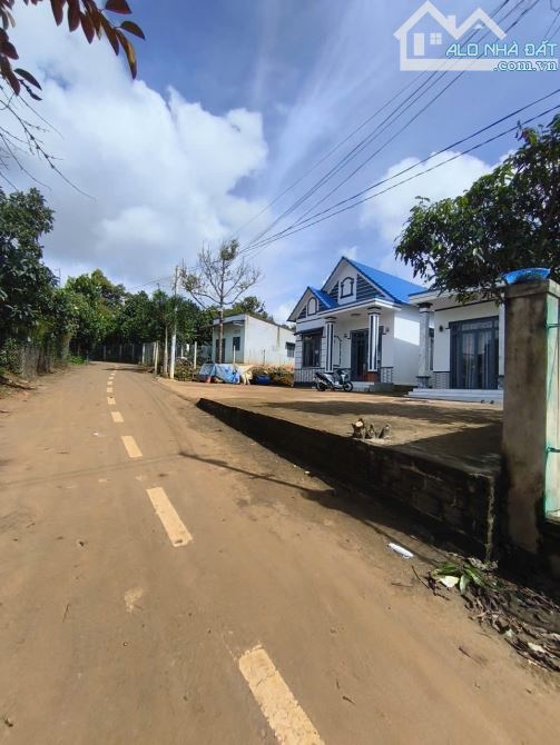 HẠ GIÁ LẦN CUỐI TỪ 2,2 TỶ XUỐNG CÒN 1,2 TỶ BÁN NHANH CĂN NHÀ 402M CÓ 250M THỔ CƯ