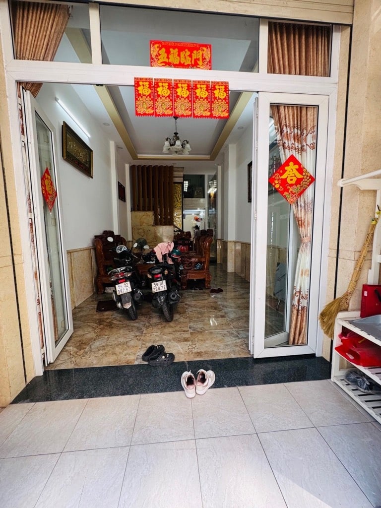 Bán nhà Phan Anh, Tân Phú, 68m2, hẻm 8m, 4 tầng, 5PN, full nội thất, hoàn công đủ, 8.8 tỷ TL