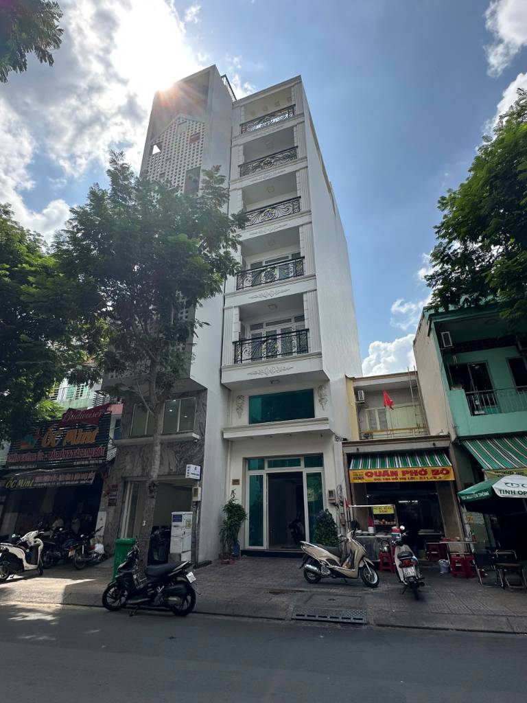 Bán nhà mặt tiền Nguyễn Ngọc Lộc Quận 10, hẻm sau 6m, DT 100m2 hầm 6 tầng giá 29 tỷ