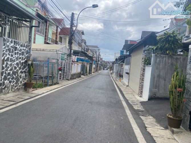 🔑 Mặt Tiền Đẹp – Giá Chỉ 6 Tỷ 5 – Cơ Hội Sở Hữu Nhà Phố Trung Tâm Đà Lạt!