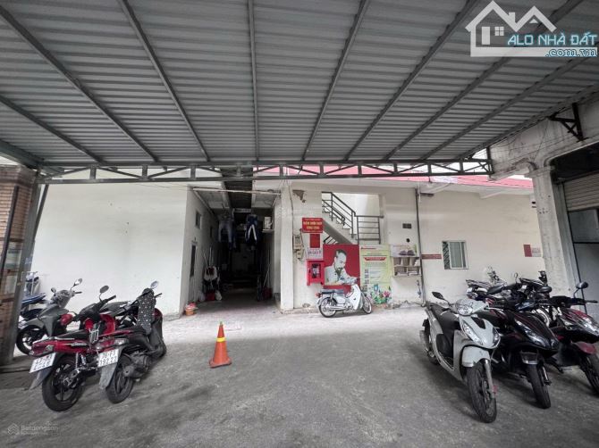 Bán CHDV 3 tầng hẻm 1/ ngay Tô Vĩnh Diện-Vincom Thủ Đức (12.8m x 19.62) thu nhập 110tr/th