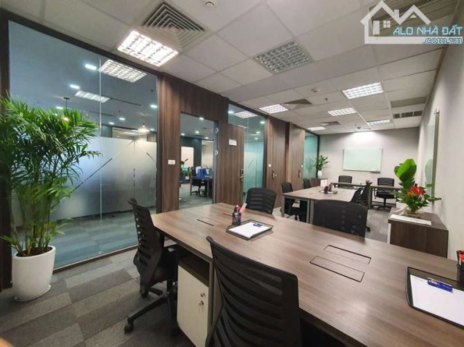 Chính chủ gửi bán toà VP mặt phố Lý Thường Kiệt: 320m2, 11 tầng, MT: 12,5m. Giá: 350 tỷ