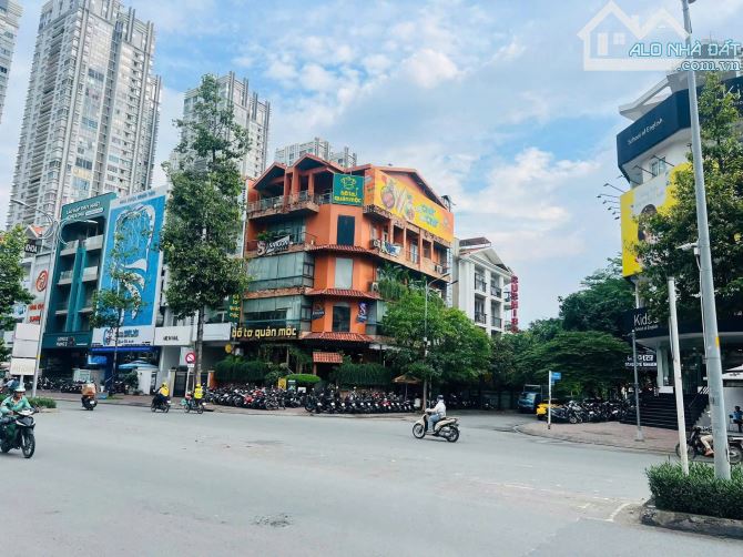 Siêu phẩm tòa VP hạng A - tại khu Phan Xích Long!, Phú Nhuận HĐT 220 triệu/tháng, giá 66tỷ