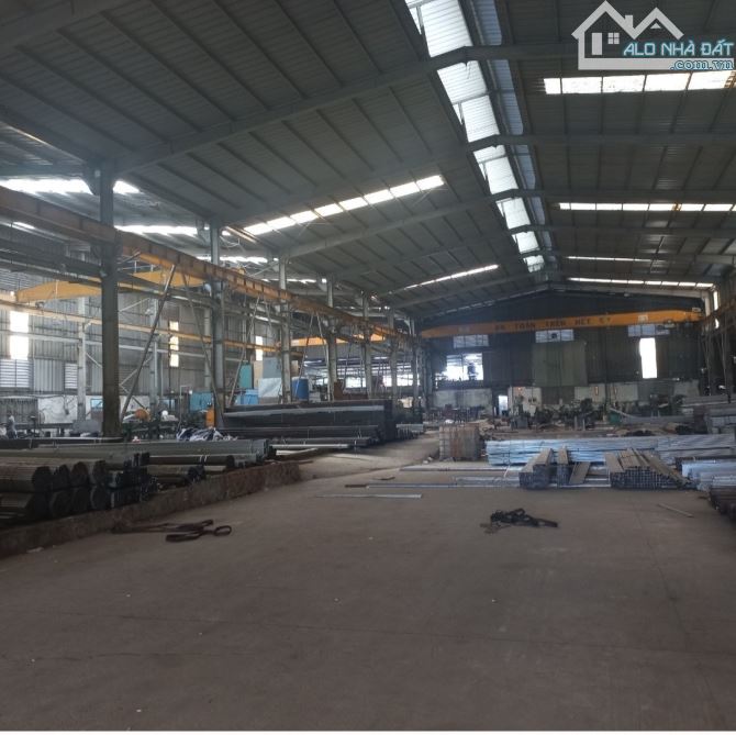 2 mặt tiền Quốc Lộ 13 —ngay ngã tư Bình Phươc -2640m2 —ngang 22 chỉ 75triệu/m2