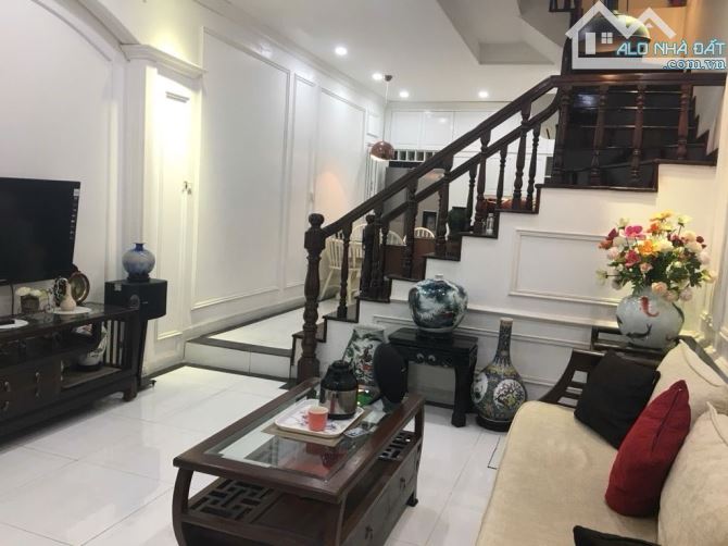 BÁN NHÀ ĐỐNG ĐA DT 60 M CHỈ 14.9 TỶ OTO KINH DOANH VỊ TRÍ SIÊU ĐẸP PHỐ THÁI HÀ VIP