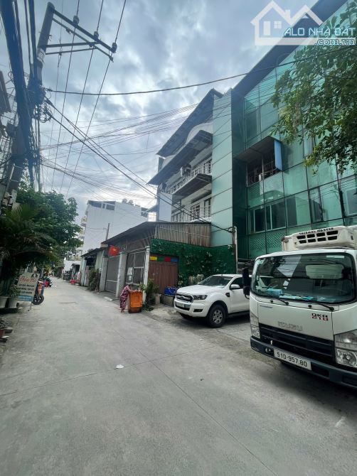 BĐS dòng tiền cần Bán gấp CHDV 65 phòng Phan Văn Hớn, giá 37.9 tỷ tl
