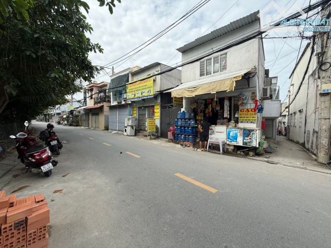 Dãy trọ Thạnh Lộc 8, Ngã Tư Ga, 82m2, phòng, thu nhập 20tr/tháng, 4.9 tỷ