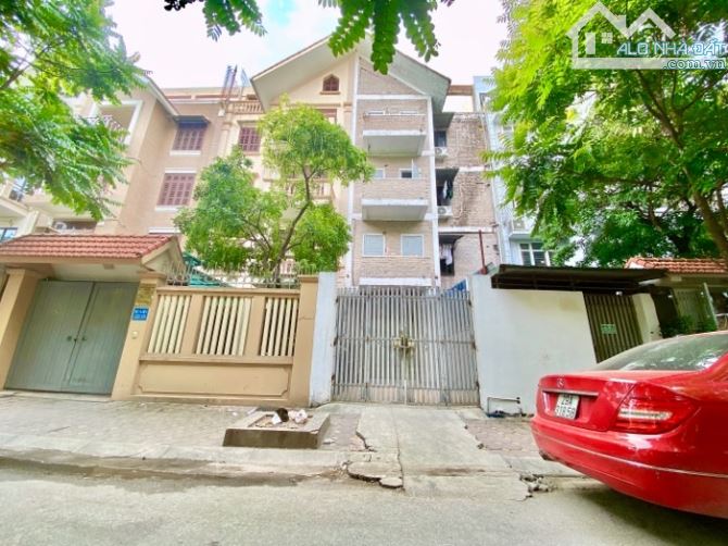 BIỆT THỰ THÔ TRUNG VĂN – NAM TỪ LIÊM 130m² – 4 tầng – Mặt tiền 7m – Giá yêu thương