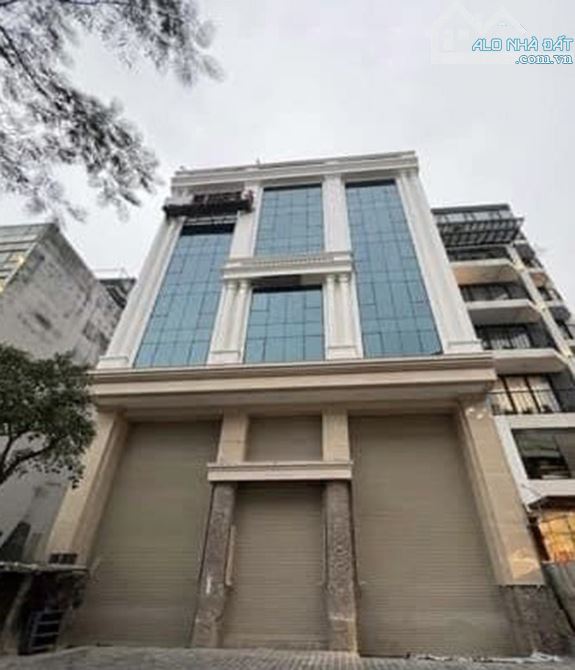Bán Tòa Văn Phòng Mặt Phố Đặng Tất, Ba Đình DT 262m2, 9T, MT 8m. Giá Cực Rẻ