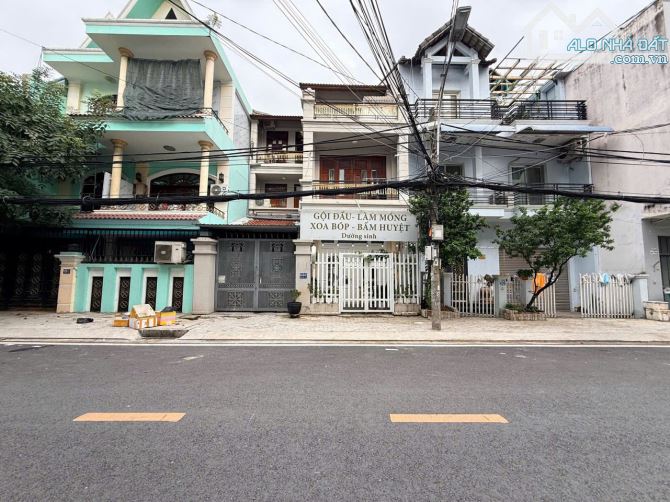 Biệt thự C9 ĐƯỜNG SỐ 1, PHÚ THUẬN. DT: 7,6x18m - 3 LẦU - CÓ HDT 25TR/THÁNG - 20,5TY