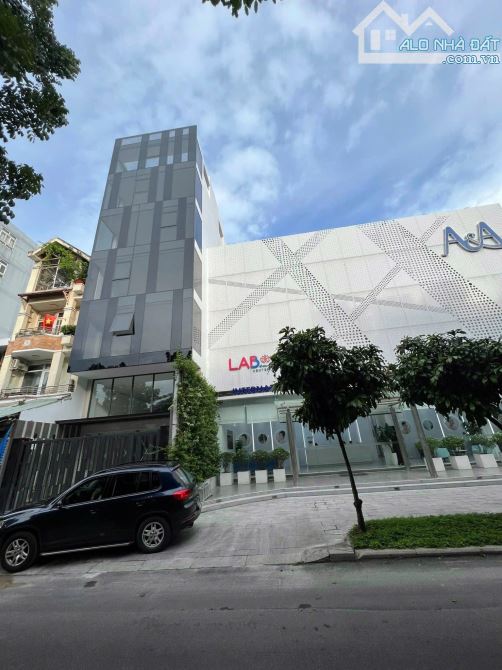 BĐS THƯƠNG HIỆU - Tòa Nhà VP Mặt tiền Ngô Thời Nhiệm | DT: 6X 15m- Hầm + 7 Tầng |