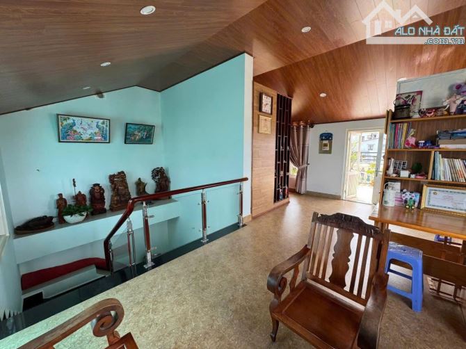 ✨🏡 NHÀ PHỐ HẺM XE HƠI P.06, ĐÀ LẠT DIỆN TÍCH 97m², CÓ HẦM Ô TÔ ĐƯỜNG RỘNG.