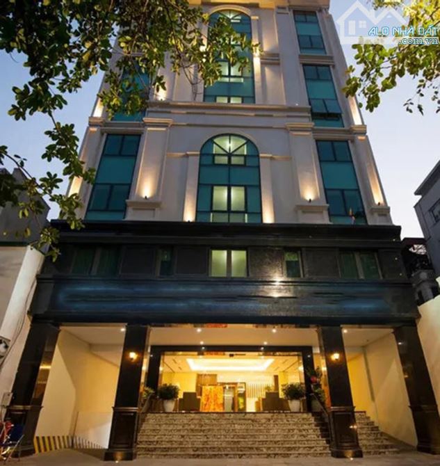 Bán Tòa Văn Phòng Mặt Phố Nguyễn Biểu, Ba Đình DT 273m2, 9T, MT 9,8m. Giá Cực Rẻ