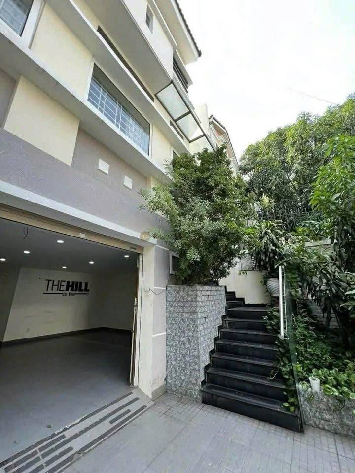 Bán tòa nhà đường Nguyễn Bỉnh Khiêm, Đa Kao quận 1, DT 700m2 giá 150 tỷ
