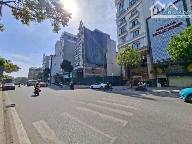 TOÀ APARTMENT – 10 TẦNG – MẶT PHỐ ĐỒNG ME – LÔ GÓC 2 THOÁNG , DÒNG TIỀN 4 tỷ/năm