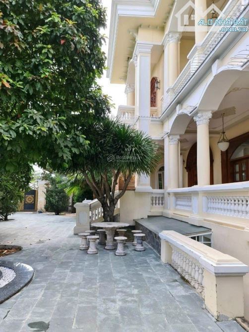 Bán siêu phẩm đẳng cấp Villas 15 Đường số 16, P. Thảo Điền (40m x 30m). Giá 238 tỷ