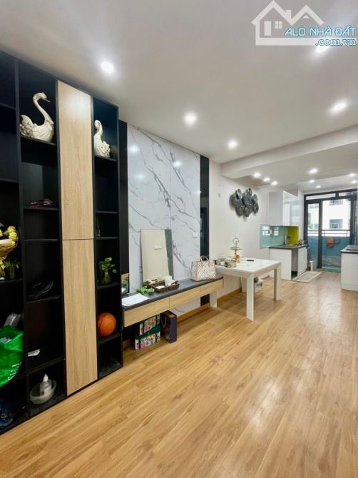 Chung cư Nam Trung Yên 50m², 2PN thoáng sáng, Ở ngay! – Giá chỉ 4,8 tỷ