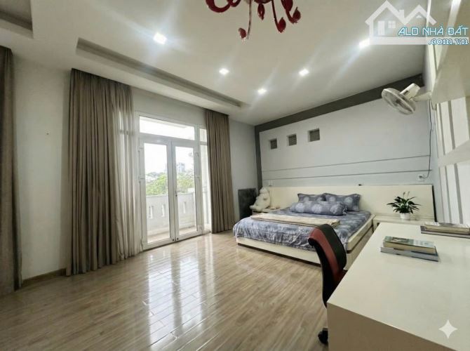 BIỆT THỰ 5 TẦNG – MẶT TIỀN HOÀNG SA & TRƯỜNG SA – 160M2 (10x16)