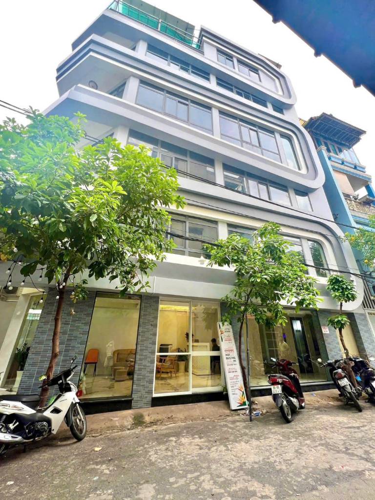 XUỐNG GIÁ, BÁN NHÀ GÓC 2MT NI SƯ HUỲNH LIÊN TÂN BÌNH, CÓ THANG MÁY, HĐT 40TR/THÁNG, CHỈ 17.5 TỶ