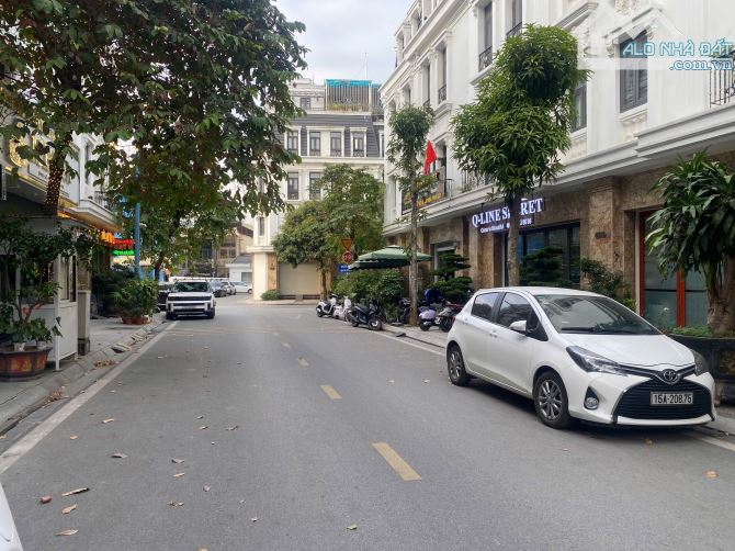 Bán căn thô 77m x 4,5 tầng Hoàng Huy Mall. Giá 11.5 tỷ