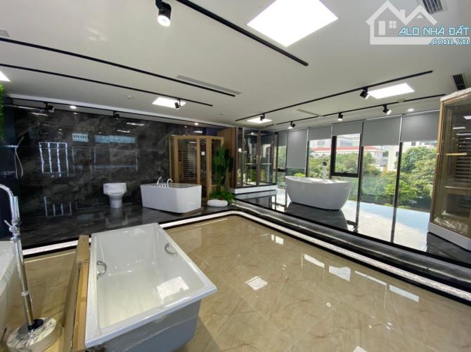 SIÊU PHẨM VIP - MẶT PHỐ HOÀNG QUỐC VIỆT - TOÀ BUILDING ĐẲNG CẤP - 9 TẦNG THANG MÁY XỊN -