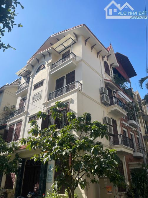LIỀN KỀ KDT ĐẠI KIM Lô góc-VIEW Vườn hoa- Ô TÔ TRÁNH- Ở, KINH DOANH