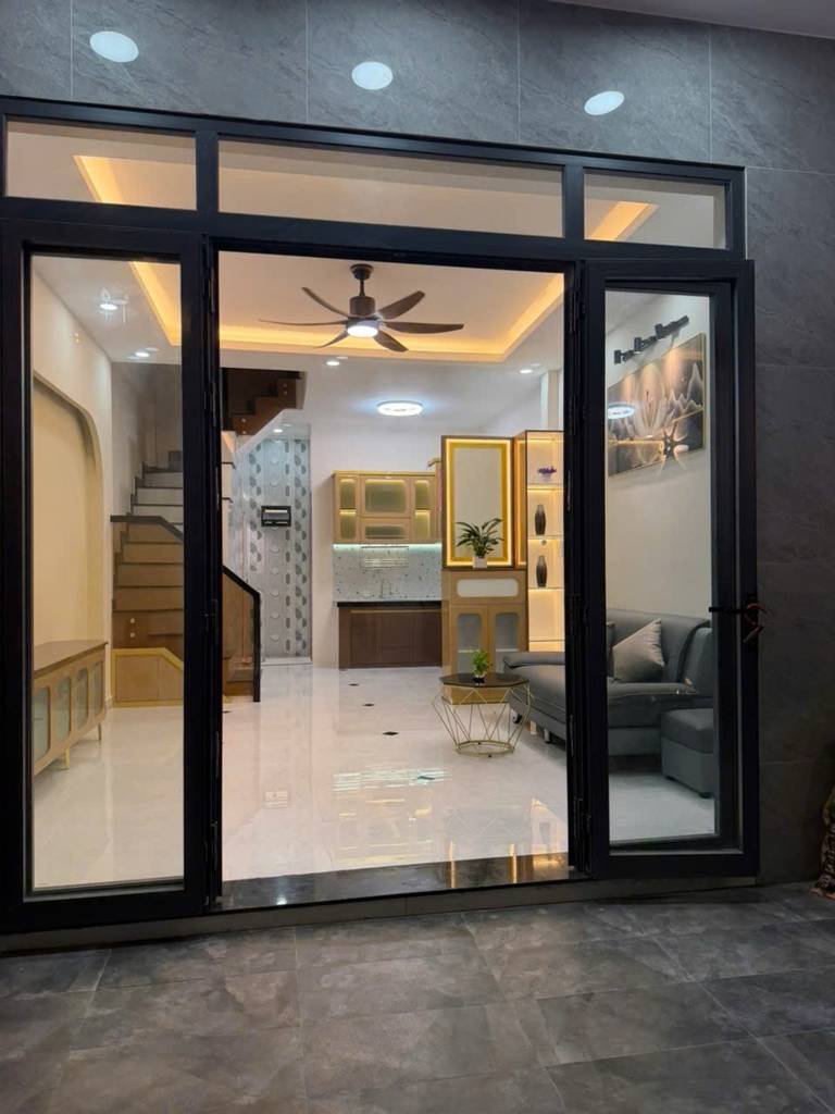BÁN NHÀ TRƯƠNG PHƯỚC PHAN, BÌNH TÂN, CÁCH MẶT TIỀN 1 CĂN, NGAY TRUNG TÂM