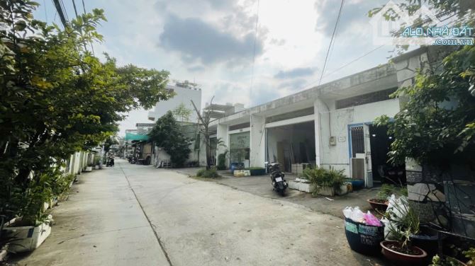 Bom Tấn Gấp Bán nhà xưởng Phạm Đăng Giảng -Hẻm 8m thông-455m2-cấp 4 -23 tỷ 5