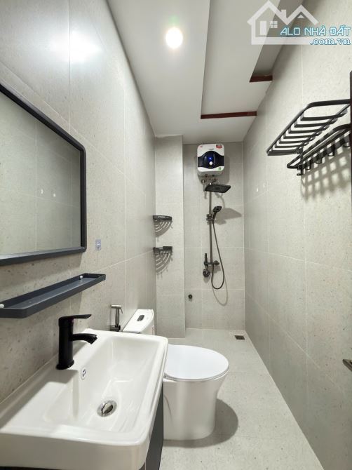 CĂN HỘ 3 TẦNG KIỆT Ô TÔ THÔNG – PHÓ ĐỨC CHÍNH | 94,4m² | DÒNG TIỀN 40 TRIỆU/THÁNG | 8.9 TỶ