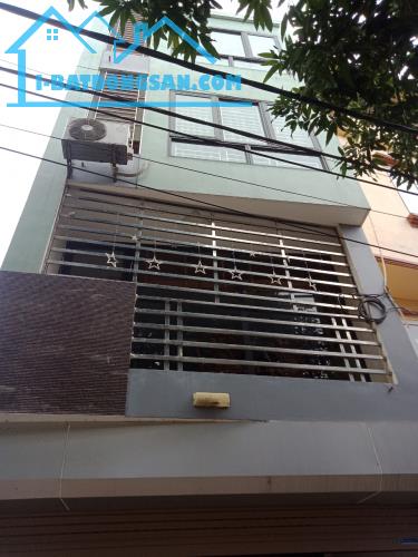 CC bán nhà 3 tầng ở Tả Thanh Oai, Thanh Trì, Hà Nội. - Diện tích: 35m