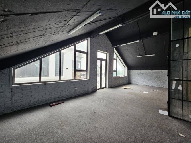 Biệt thự Nguyễn Xiển Ở & KINH DOANH view quảng trường Công viên hồ điều hoà 220m2 MT10m