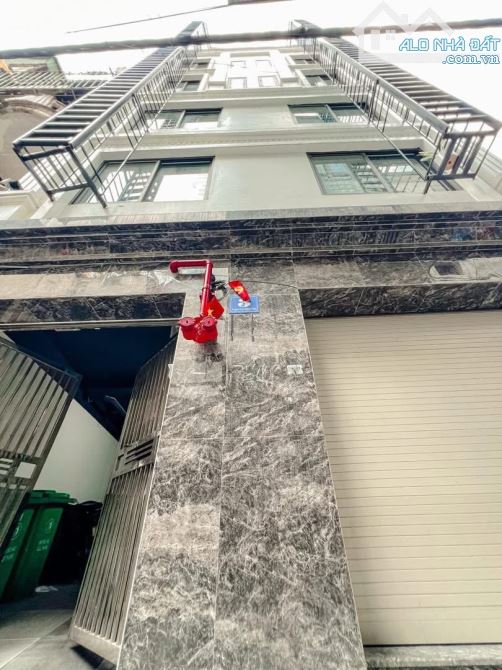 SIÊU PHẨM TÒA CHDV - MẶT PHỐ VĂN QUÁN – LÔ GÓC 2 THOÁNG – Ô TÔ TRÁNH VÀO NHÀ