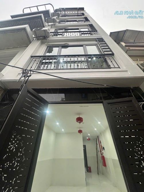 BÁN GẤP TOÀ CHDV HỒ TÙNG MẬU, DT 52M, XÂY 5 TẦNG, MT 5M, GẦN Ô TÔ, GIÁ CHÀO 10.2 TỶ