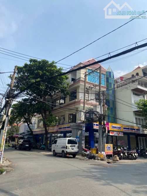 HOT BÁN NHÀ HXH GÓC 3 MT Lê Văn Sỹ, Tân Bình, (4m5 x 16m ) , 65 m2, giá siêu hời