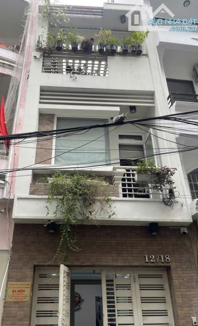 Bán nhà đường Yên Thế, 4.1x17m, 3 Tầng mới, giá: 13.5 tỷ TL, phường 02, quận Tân Bình