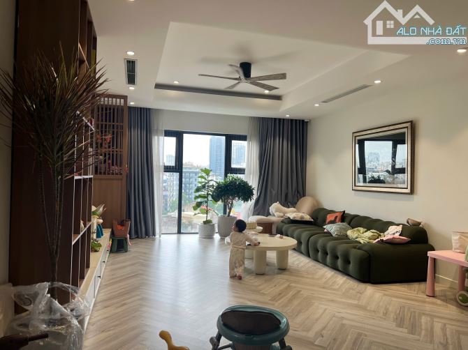 Bán căn hộ cao cấp 181 Trần Quốc Vượng, view xanh mát, 3 ngủ, 140m giá nhỉnh 10 tỷ
