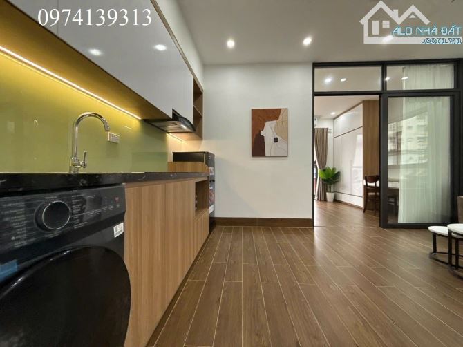 Siêu tòa Trung Kính lô góc 80m2*8T thang máy 24p Vành đai 2.5 doanh thu 130tr/th