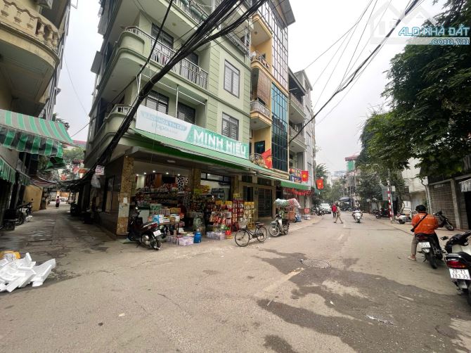 BÁN TOÀ VĂN PHÒNG SÁT MẶT PHỐ 24 TỶ 55m 7 TẦNG MT 7m GARA Ô TÔ KINH DOANH THUỴ KHUÊ TÂY HỒ