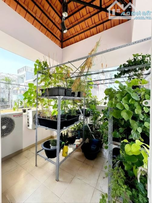 [CHỢ BÀN CỜ] BÁN NHÀ 5 TẦNG MẶT TIỀN - KINH DOANH SẦM UẤT – HXH 8M - NHỈNH 8 TỶ