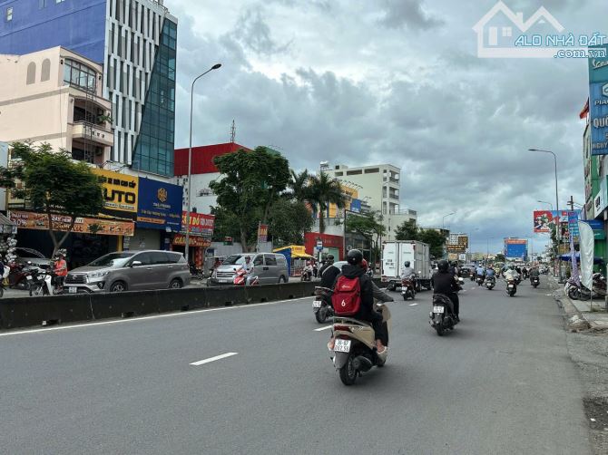 GẤP BÁN nhà 115m2 ngang 5.5m 4 lầu hẻm 409 Nguyễn Oanh gần chợ An Nhơn KD tốt 15.X tỷ.