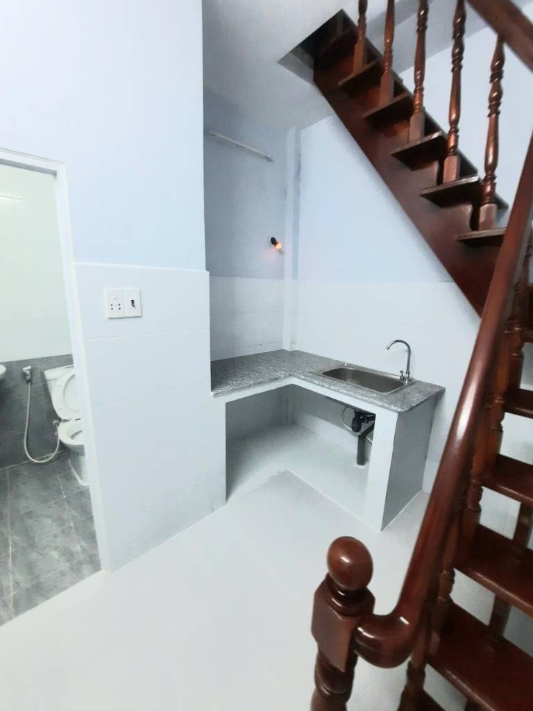 BÁN NHÀ TRỤC ĐƯỜNG HẬU GIANG QUẬN 6, GẦN NGUYỄN VĂN LUÔNG, NHÀ ĐẸP 2 PHÒNG NGỦ, NHỈNH 3 TỶ