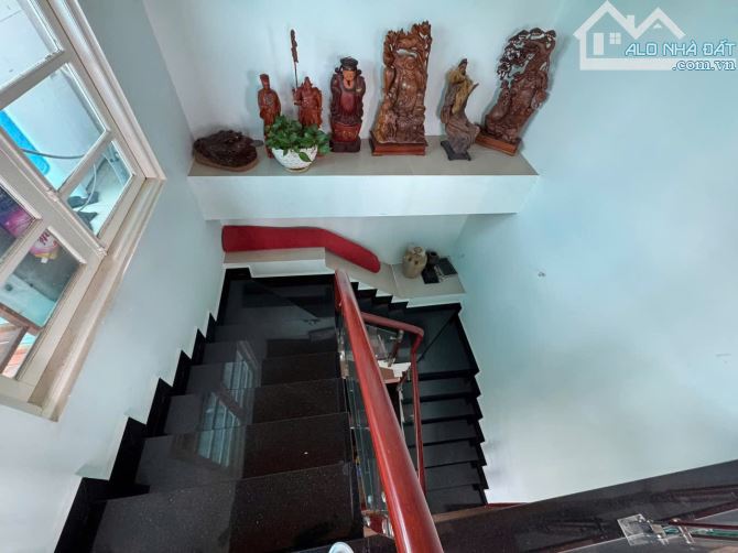 Bán Nhà Phố Hẻm Xe Hơi Đường Ngô Quyền, Phường 6, Đà Lạt,Sổ hồng riêng,Diện tích: 97.17m²