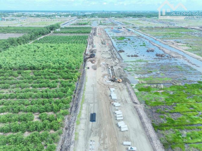 Bán đất xây đựng xưởng 9.800m2 KCN Thủ Thừa, Long An