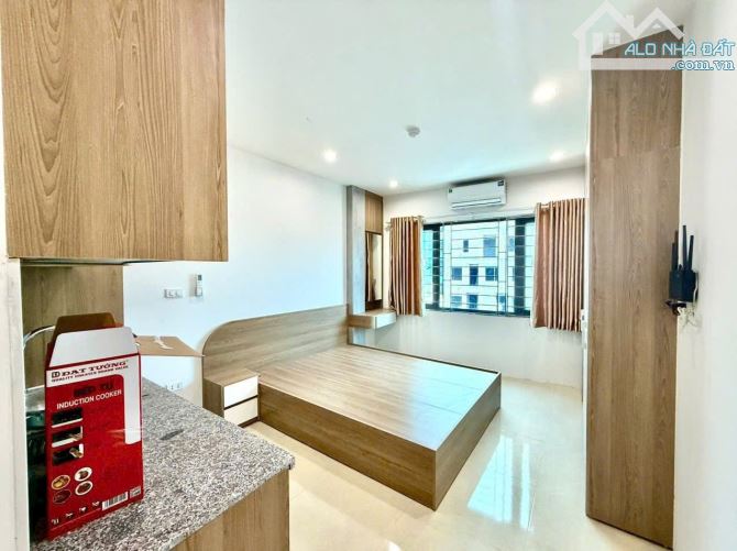Bán toà CHDV Phạm Ngọc Thạch ngõ thông vòng quanh gần HV Ngân hàng 56m2*7T, 12 căn hộ KK,