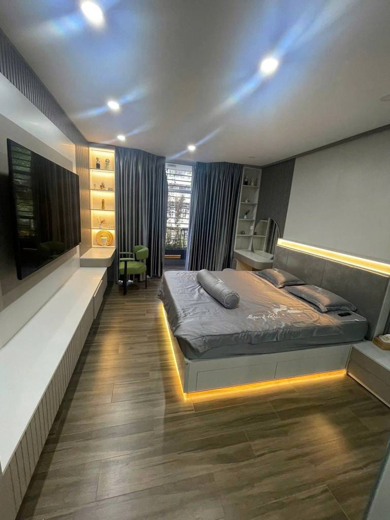 HẠ GIÁ, BÁN NHÀ MT LÝ THƯỜNG KIỆT QUẬN 10, 6 TẦNG HDT 80TR/THÁNG, 38 GIẢM SÂU CÒN 32 TỶ