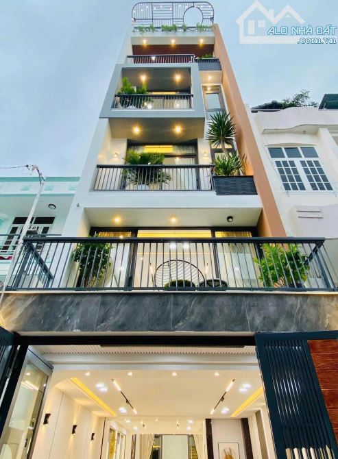 Siêu phẩm 5 lầu sẵn hợp đồng thuê 15tr/tháng Dương Quảng Hàm, P5, Gò Vấp, 59,6m2, 4tỷ450tr