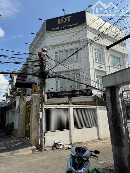 Bán dãy trọ Quang Trung, Hoa Lư - TNPB - Diện tích: 13.5 x 15 = 200m2