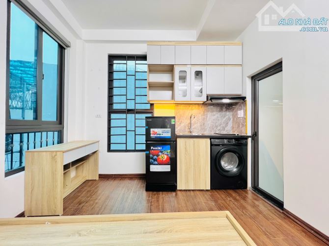 TOÀ CCMN TRƯỜNG CHINH 40M 6T THANG MÁY GIÁ 11.5ty DÒNG TIỀN 55TR/thang XÂY MỚI BÁN GẤP